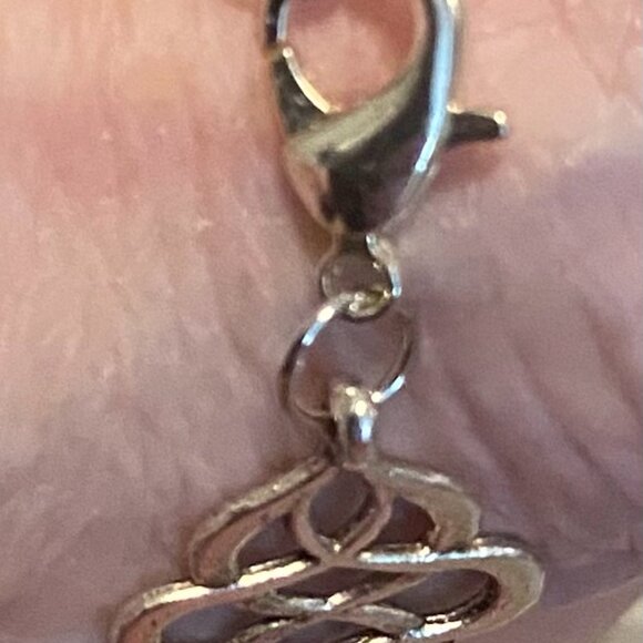 NEW.Jade Bracelet - Picture 5 of 5